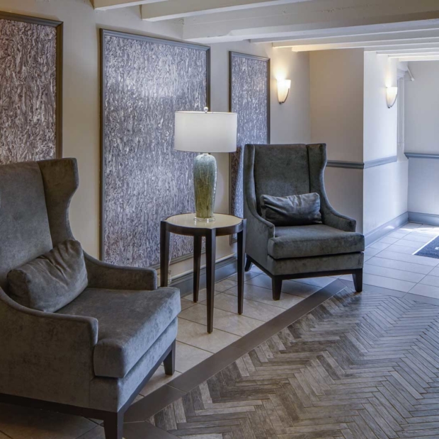 Woodlawn House Chicago Rentals