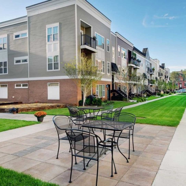 Ravenswood Terrace Chicago Rentals ravenswood-terrace-chicago-rentals