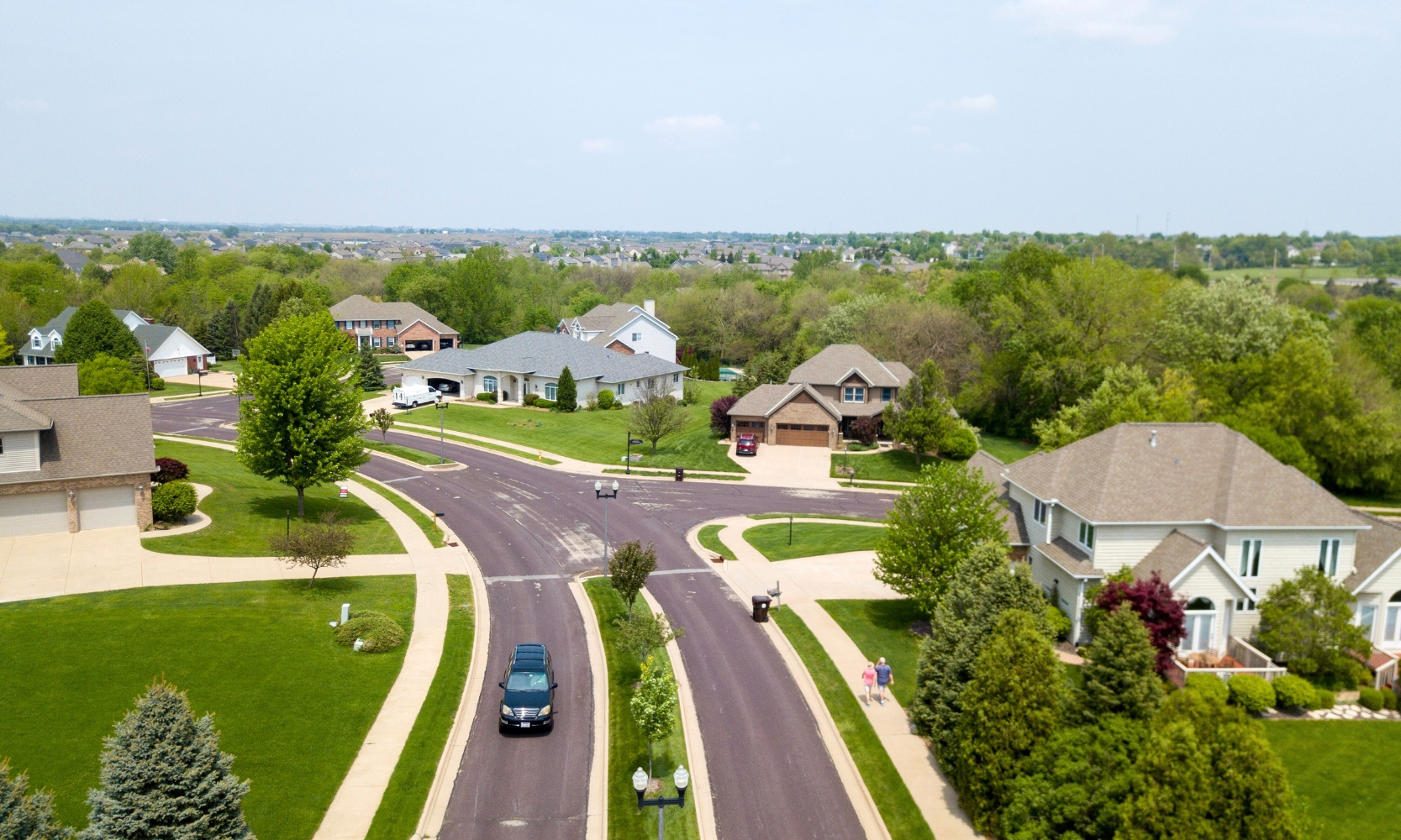 Aerial view image of a suburban residential neighborhood in Mundelein, IL