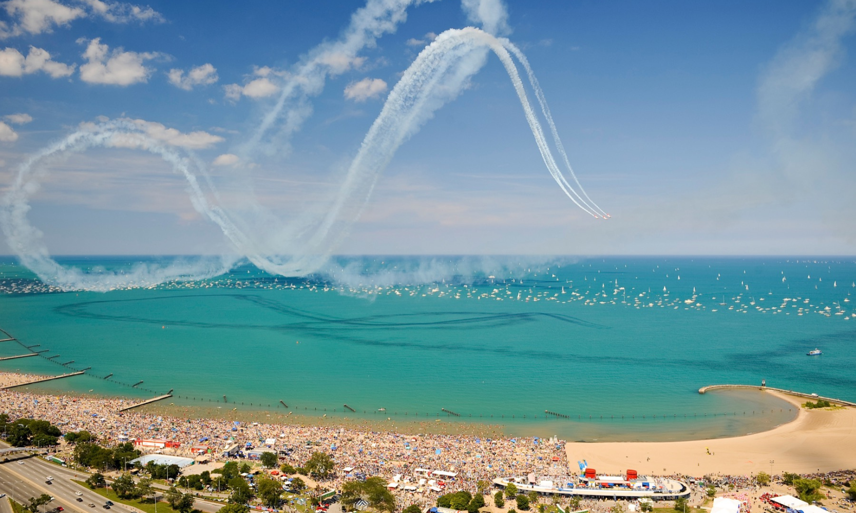 Aerial view image of a high-speed supersonic fighter jet performance at the Chicago Air and Water Show